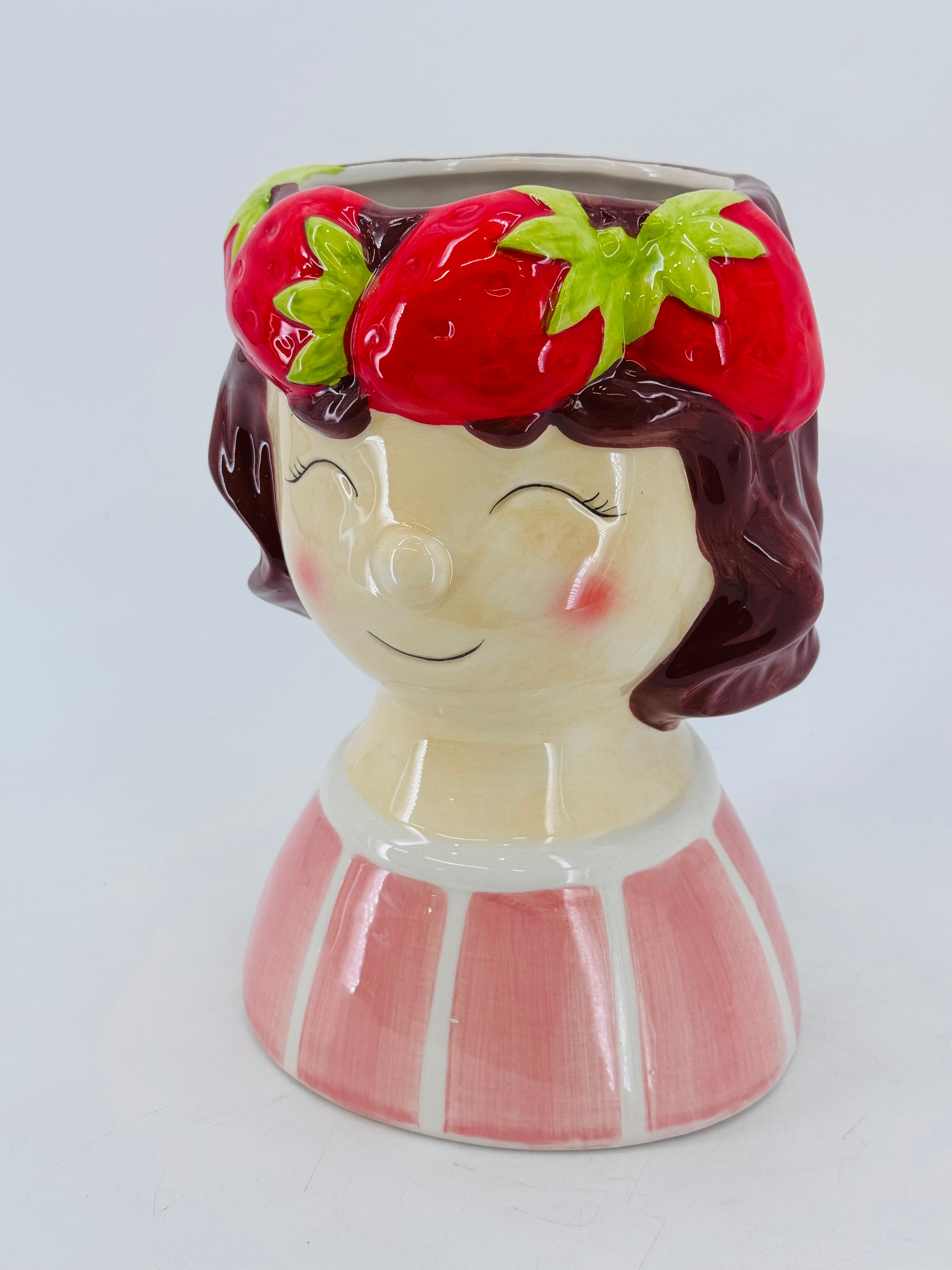 CHICA FRUTA DE JARRÓN 20CM 3