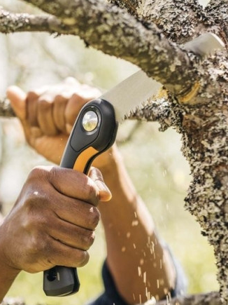 SIERRA PLEGABLE SW68 FISKARS PLUS