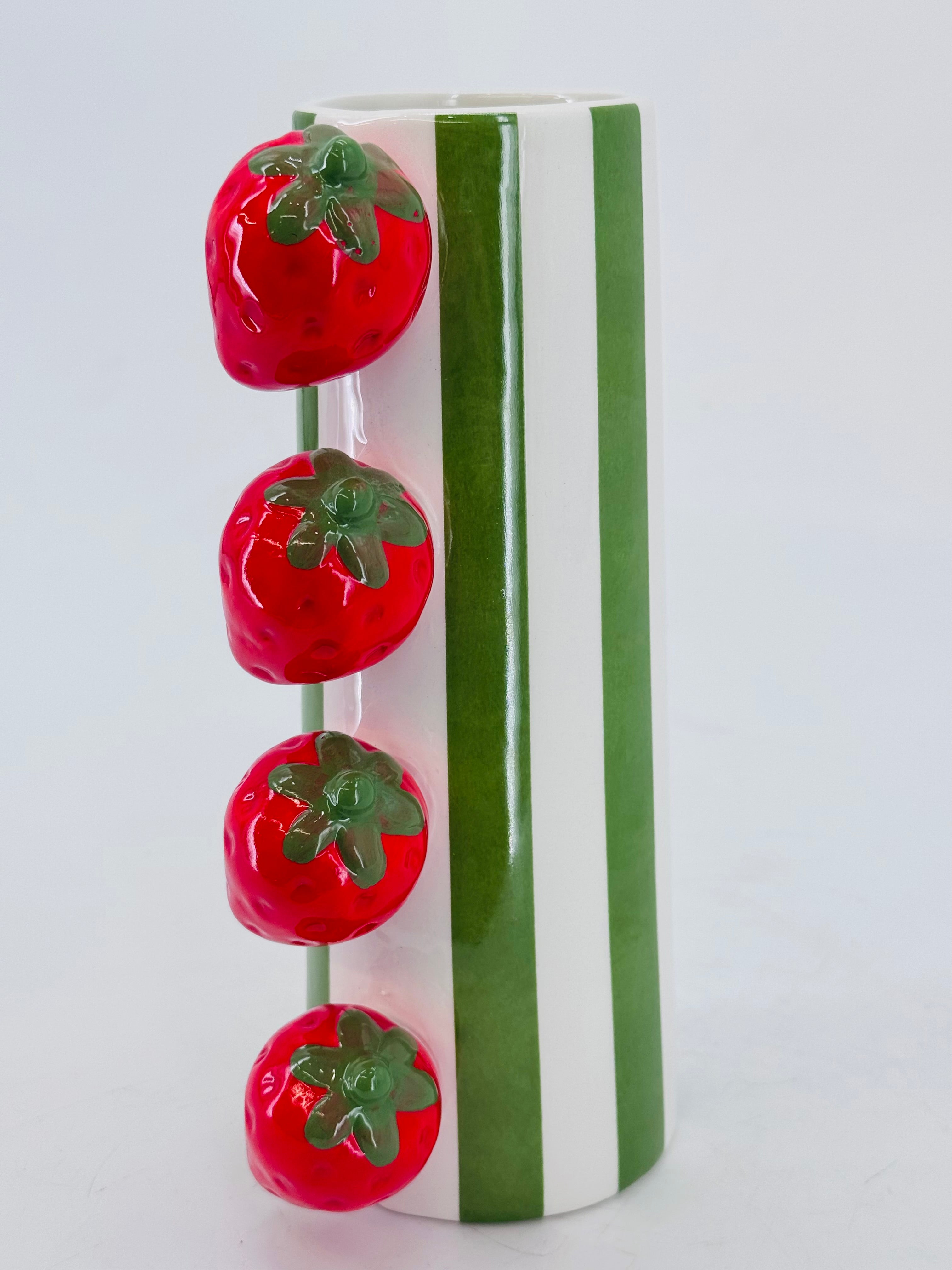 JARRON CON RALLAS VERDES Y CON FRESAS