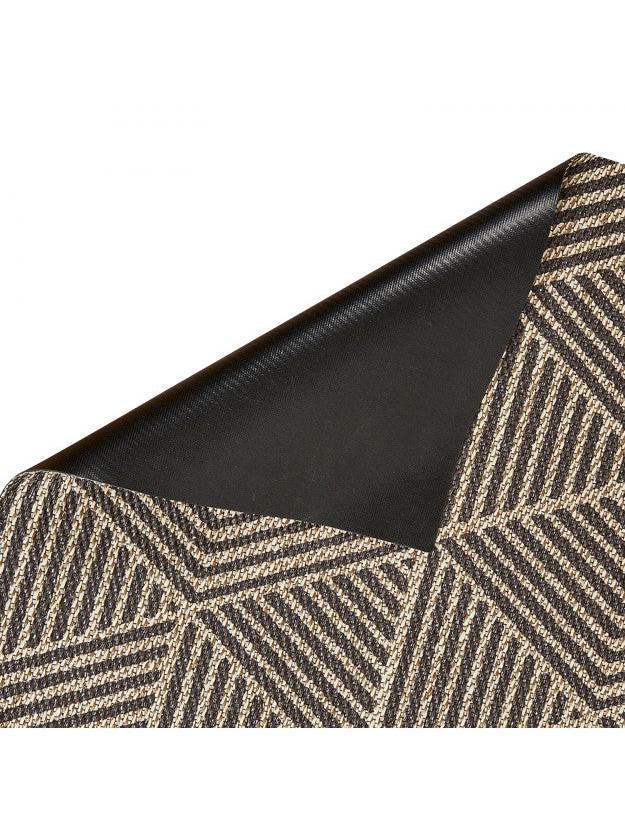 Alfombra Living Dec Geom Panal, diseño geométrico moderno en tonos beige y marrón, con reverso antideslizante negro.