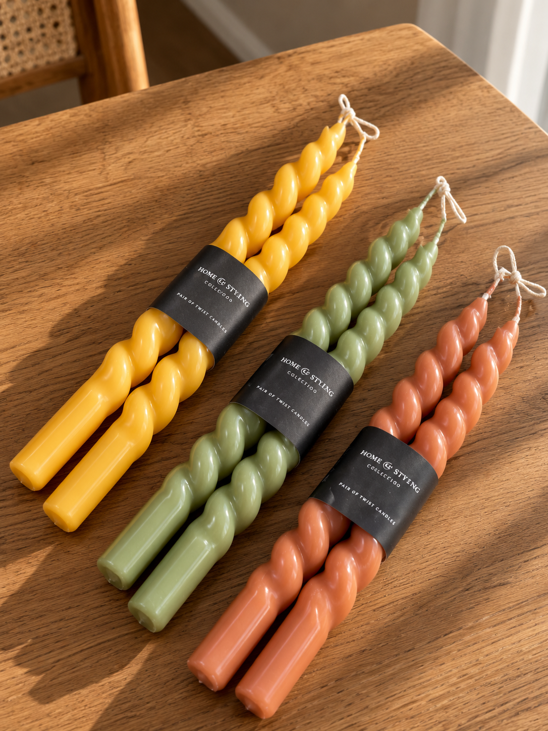 SET DE 2 VELAS DECORATIVAS EN ESPIRAL DE COLOR AMARILLO
