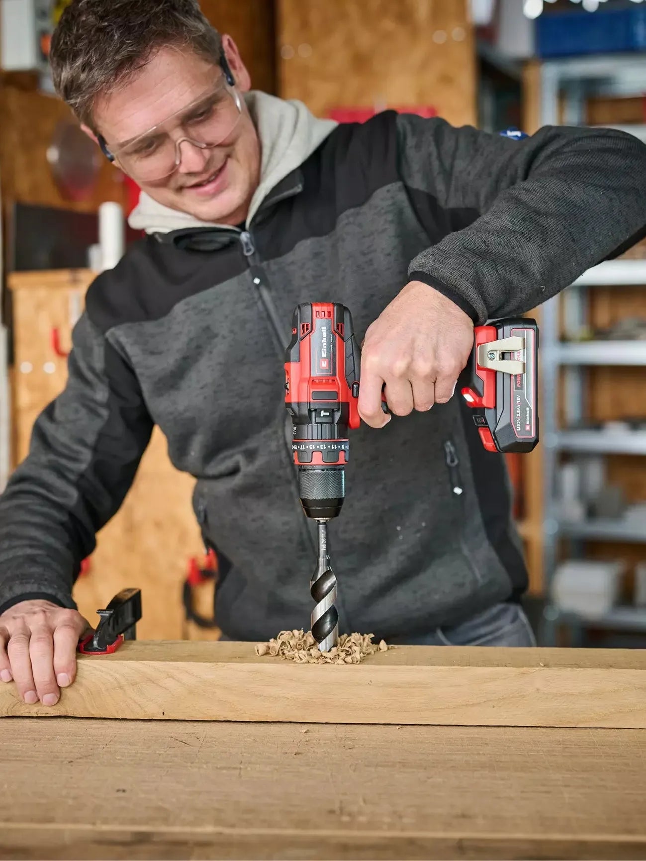 TALADRO SIN CABLE  PERCUTOR  TE-CD 18/44 Li-i (1x2,5Ah)