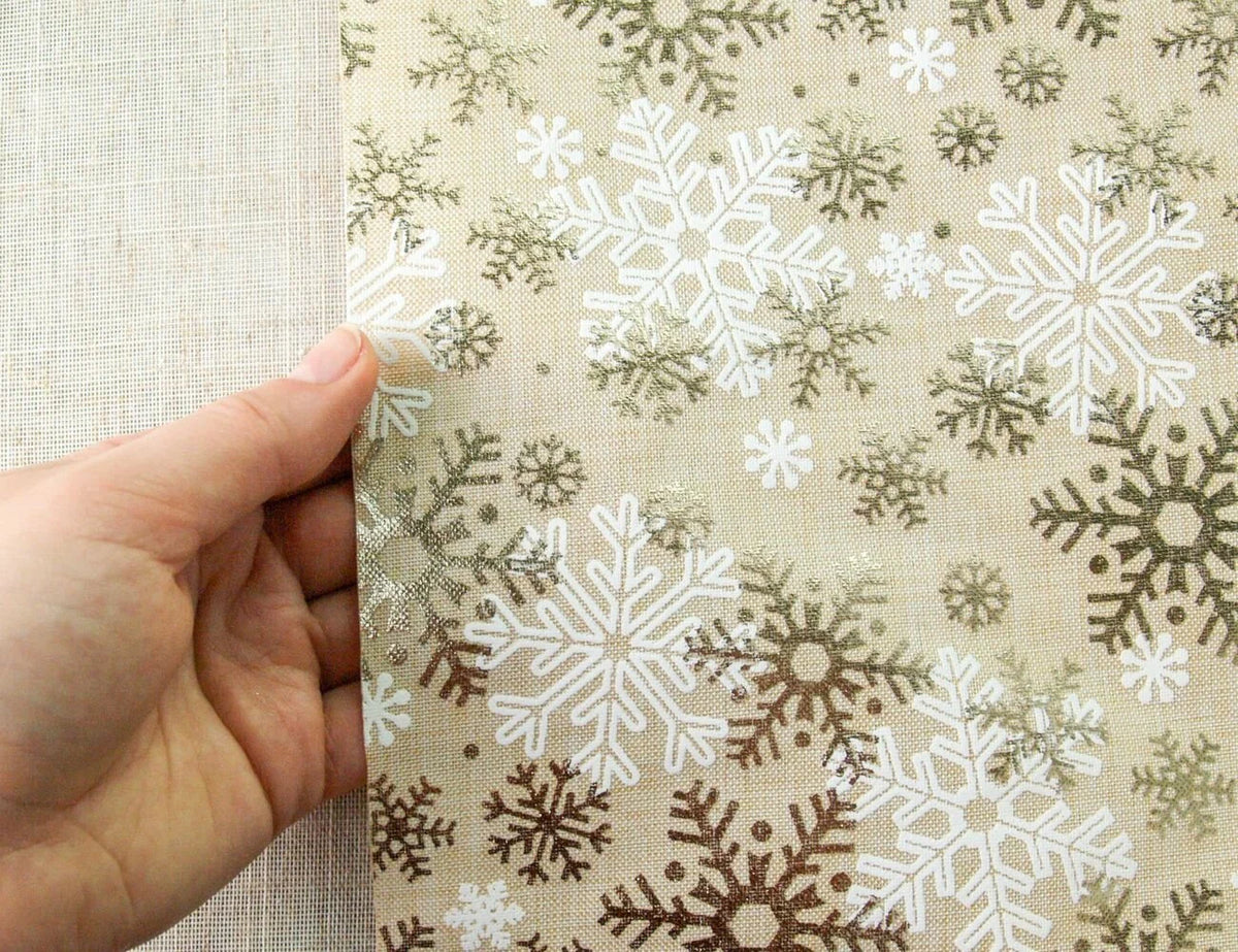 CAMINO DE MESA NAVIDEÑO CON COPOS DE NIEVE DE 28CM X 250CM